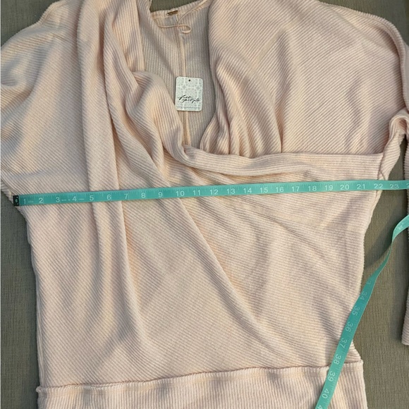 Free People Cozy WithYou Pullover in Champagne Toast Size Medium - Picture 7 of 9